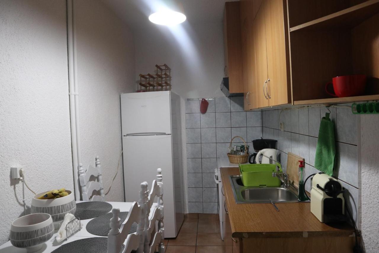 Dimos Suite Arachova Bagian luar foto
